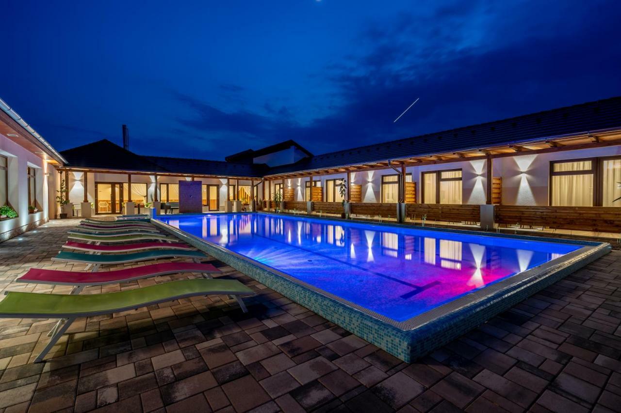 Doresz Wellness Panzio Bed & Breakfast Ujhartyan Ngoại thất bức ảnh