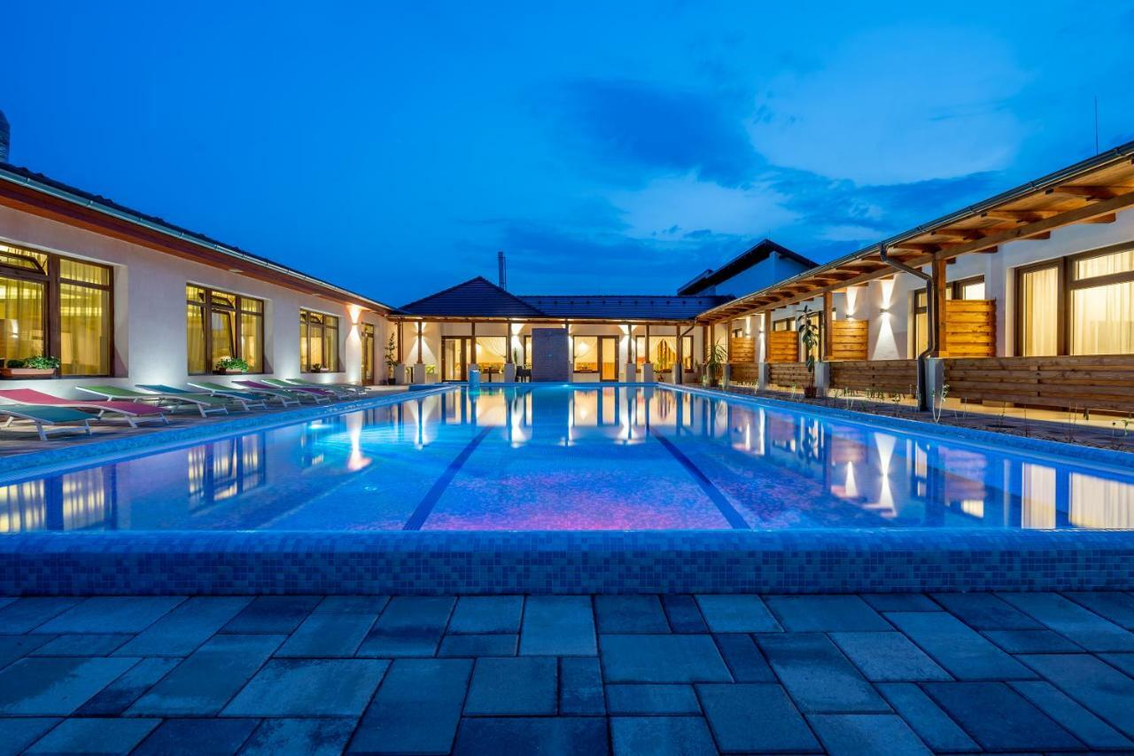 Doresz Wellness Panzio Bed & Breakfast Ujhartyan Ngoại thất bức ảnh