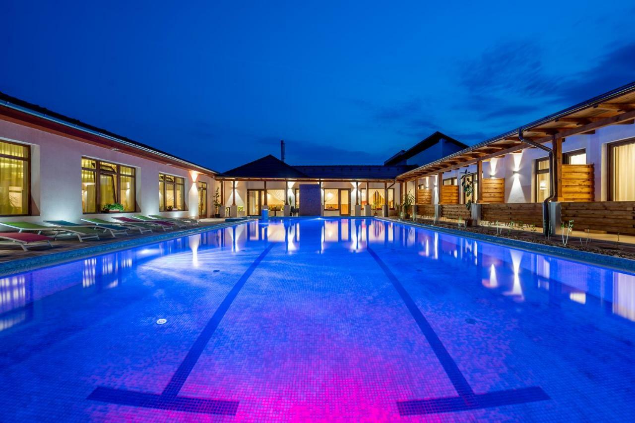 Doresz Wellness Panzio Bed & Breakfast Ujhartyan Ngoại thất bức ảnh